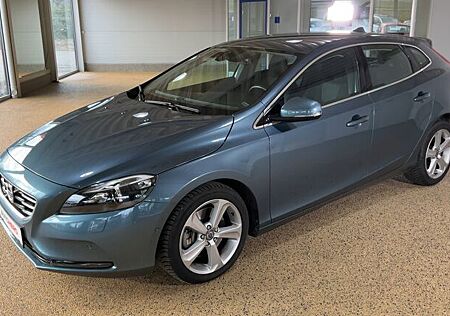 Volvo V40 2.0 D3 Momentum