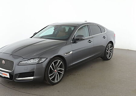 Jaguar XF 25d Portfolio AWD