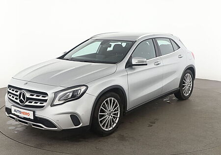 Mercedes-Benz GLA 180 Urban