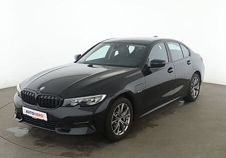BMW 3er 330e Sport Line