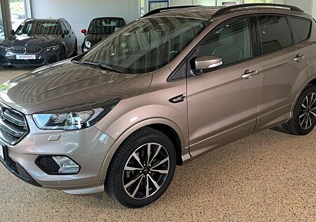 Ford Kuga 2.0 TDCi ST-Line
