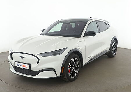 Ford Mustang Mach-E electric drive 258 kW AWD