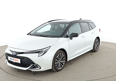 Toyota Corolla 2.0 Hybrid Black&White