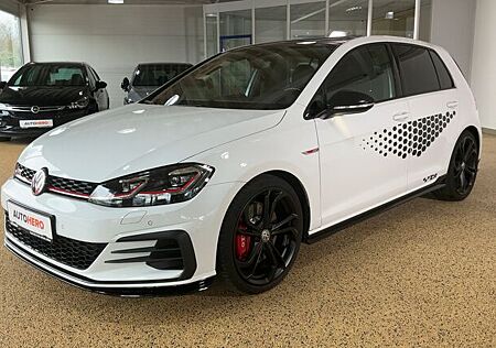 VW Golf 2.0 TSI GTI TCR