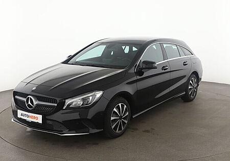 Mercedes-Benz CLA 180 Shooting Brake Score Urban