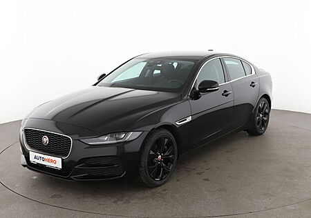 Jaguar XE 25t SE