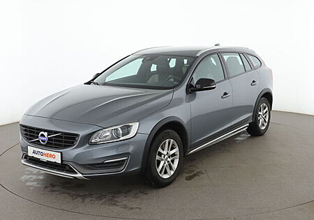 Volvo V60 CC 2.4 D4 Summum AWD