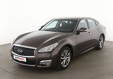 Infiniti Q70 2.2 Diesel Premium Tech
