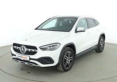 Mercedes-Benz GLA 200 4Matic Progressive