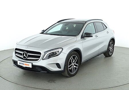 Mercedes-Benz GLA 180 Score Urban