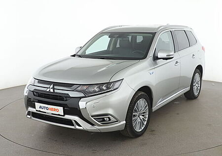 Mitsubishi Outlander PHEV Plus 4WD