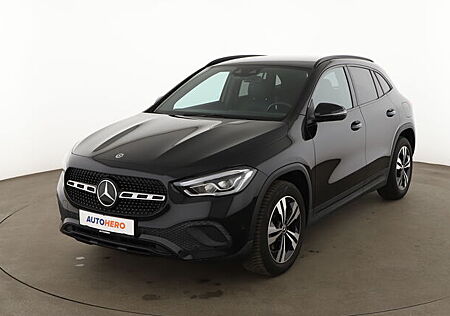 Mercedes-Benz GLA 200 Progressive