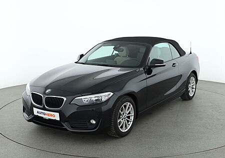 BMW 2er 220i Advantage