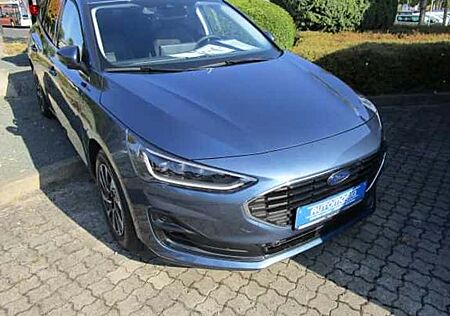 Ford Focus 1,0 EcoBoost Hybr. 114kW Titan. X Tur AT 5 Türen