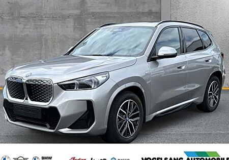 BMW iX1 eDrive20 5 Türen