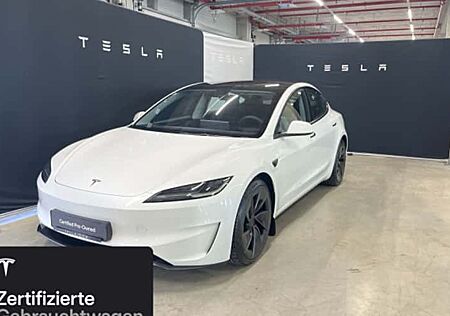 Tesla Model 3 Allradantrieb mit Dualmotor Performance 4 Türen