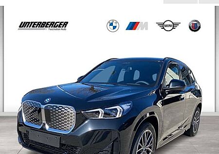 BMW iX1 xDrive30 5 Türen