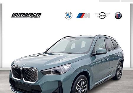 BMW iX1 xDrive30 5 Türen
