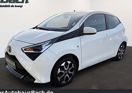 Toyota Aygo 1,0-l-VVT-i x-play 5 Türen