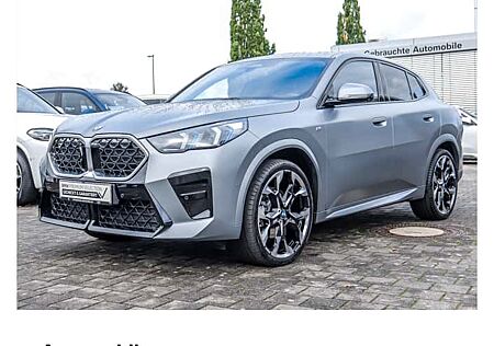 BMW X2 sDrive20i Steptronic DCT 5 Türen