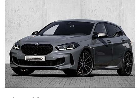 BMW 1er M135i xDrive A 5 Türen