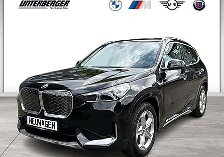 BMW iX1 xDrive30 5 Türen