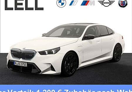 BMW M5 Plug-In Hybrid xDrive A 4 Türen