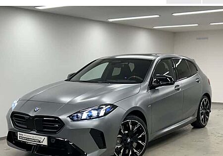 BMW 1er M135 xDrive A 5 Türen