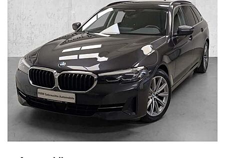 BMW 5er 520d xDrive Touring A 5 Türen