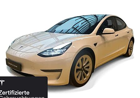 Tesla Model 3 Hinterradantrieb RWD Long Range 4 Türen