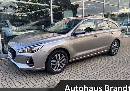 Hyundai i30 1.4 Family 5 Türen