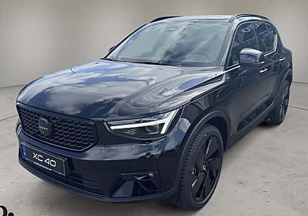 Volvo XC 40 B3 Plus Black Edition DCT 5 Türen