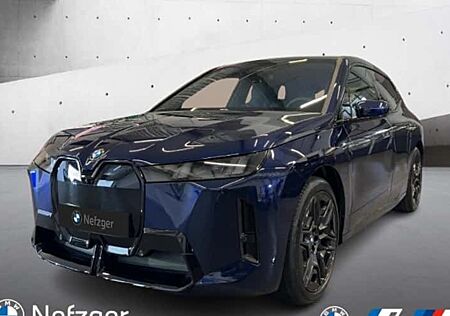 BMW iX xDrive45 5 Türen