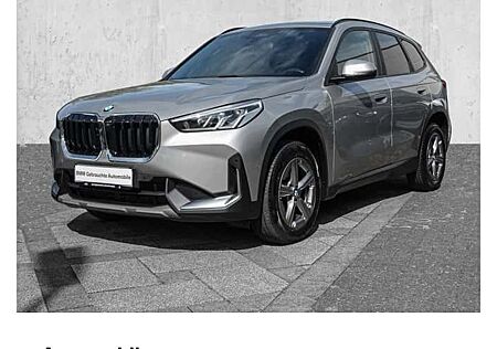 BMW X1 sDrive18i Advantage 5 Türen