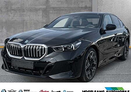 BMW i5 eDrive40 4 Türen