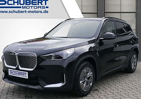 BMW iX1 eDrive20 5 Türen