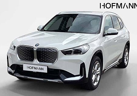 BMW iX1 xDrive30 5 Türen