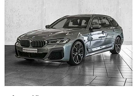 BMW 5er 530d xDrive Touring A 5 Türen