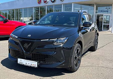 Alfa Romeo Junior ibrida Ibrida Q4 1.2 MHEV VGT Q4 e-DCT6 5 Türen