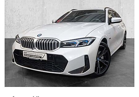 BMW 3er 330e xDrive Touring Automatic 5 Türen