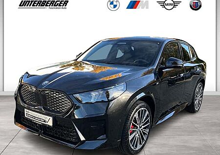 BMW iX2 xDrive30 5 Türen