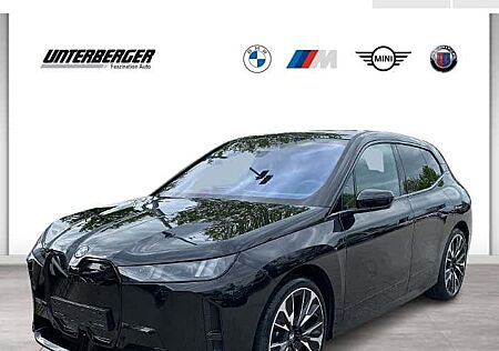 BMW iX xDrive60 5 Türen