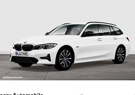 BMW 3er 330e Touring Automatic 5 Türen