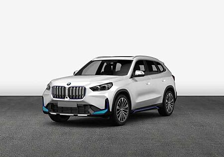 BMW iX1 xDrive30 5 Türen