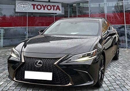 Lexus ES 300h F SPORT Automatik 4 Türen