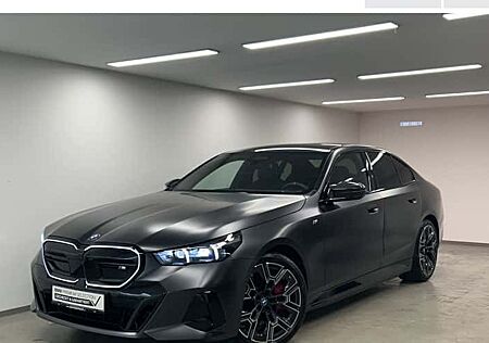 BMW i5 M60 xDrive 4 Türen