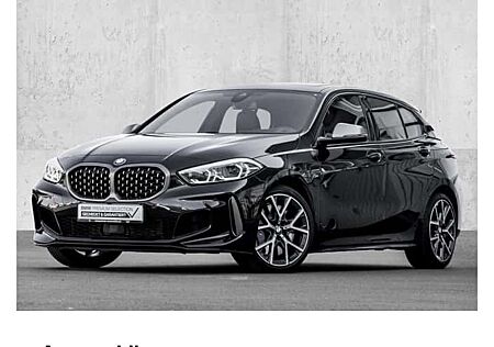 BMW 1er M135i xDrive A 5 Türen