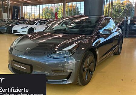 Tesla Model 3 Hinterradantrieb RWD Long Range 4 Türen