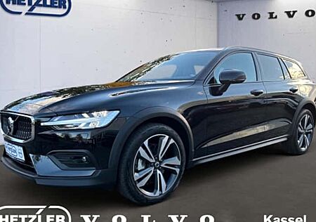 Volvo V60 CC B4 D AWD Ultimate Auto 5 Türen