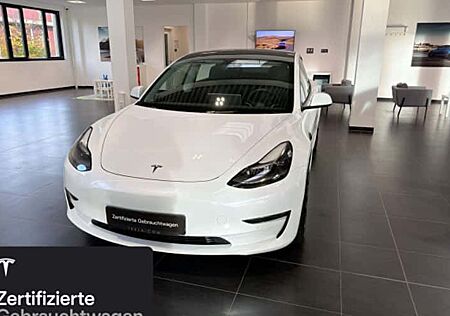 Tesla Model 3 Allradantrieb mit Dualmotor Performance 4 Türen